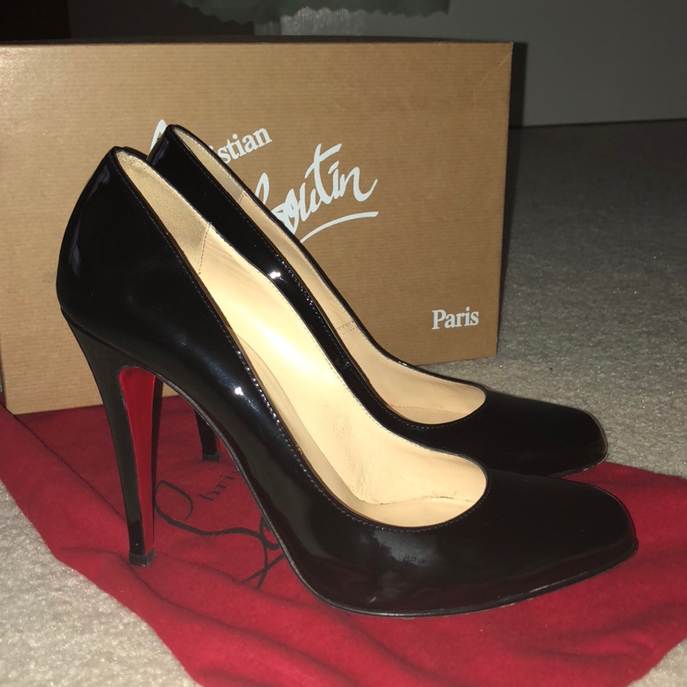 Christian Louboutin Decollete Patent Black Heels